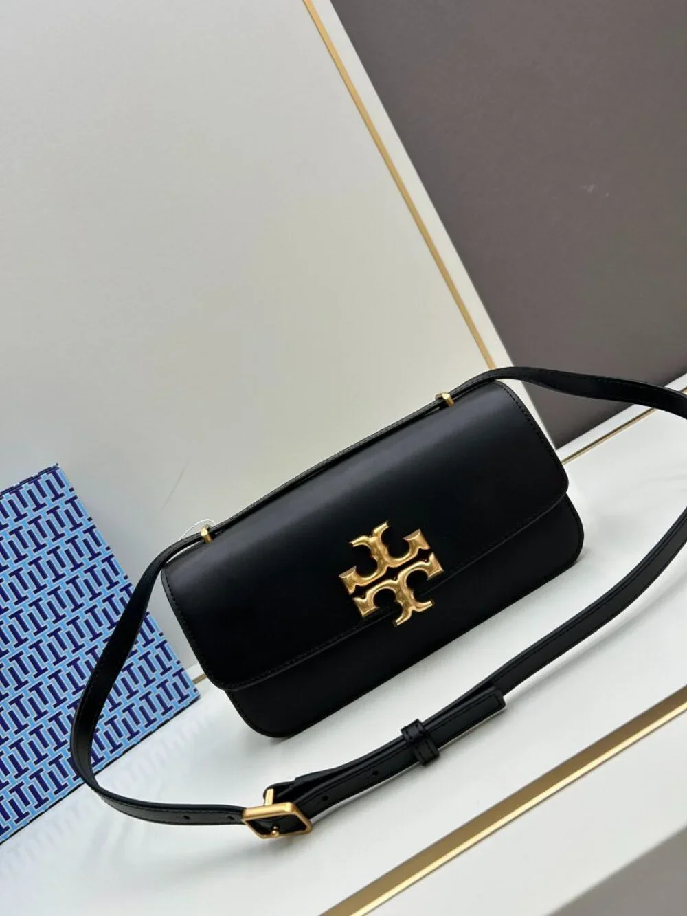 Tory Burch Eleanor Black Smooth Leather Shoulder Bag